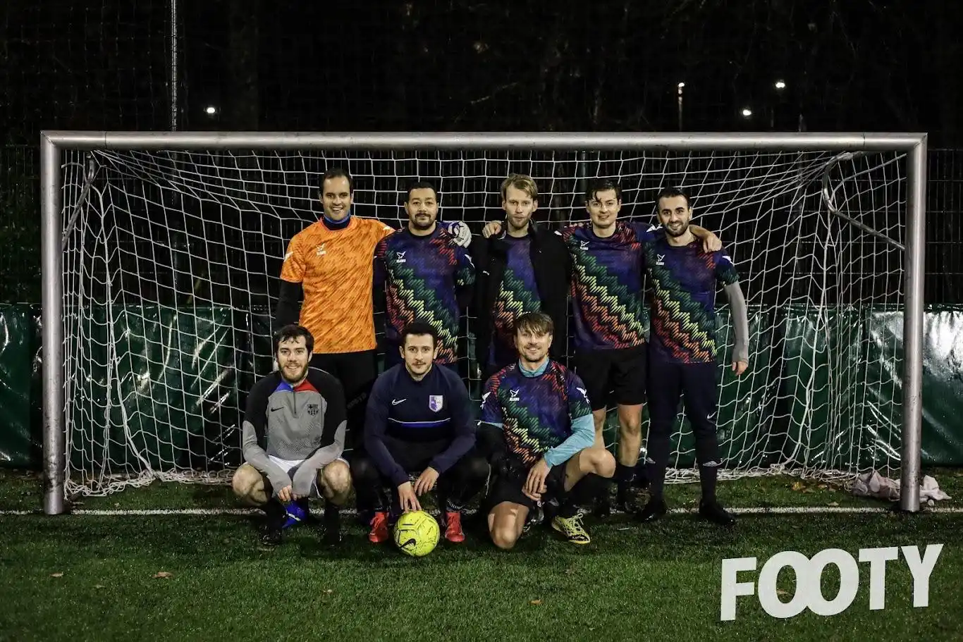 X&3K Team Picture on the pitch